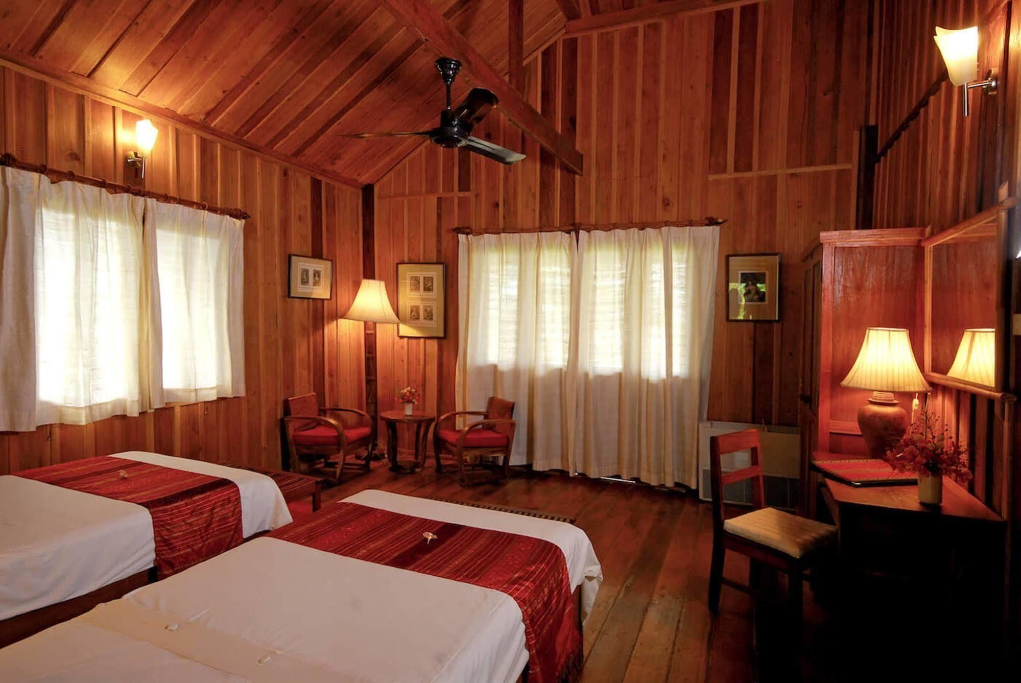 La Folie Lodge Champasak Bagian luar foto