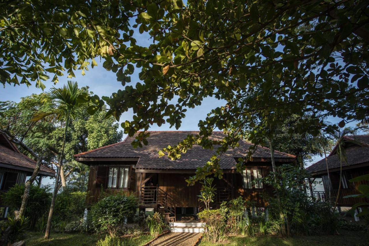 La Folie Lodge Champasak Bagian luar foto